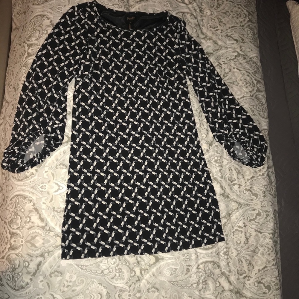Dress - Picture 2 of 5